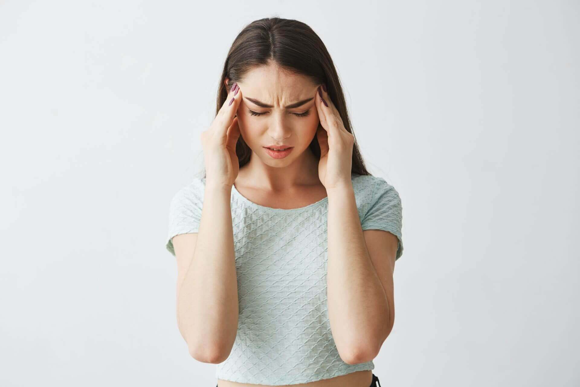 woman with migraine