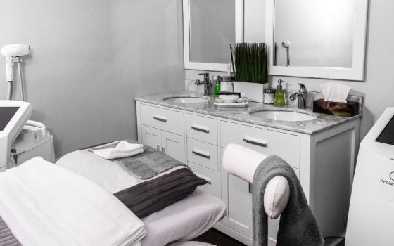 aesthetics clinic footfall